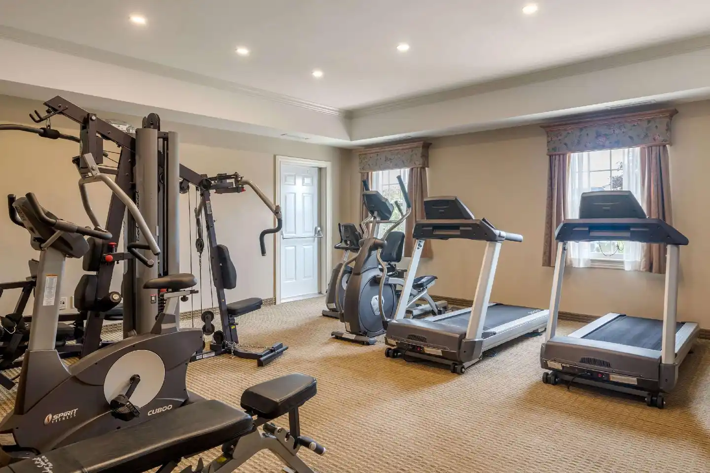 Quality Inn & Suites Amsterdam Sport und Entertainment
