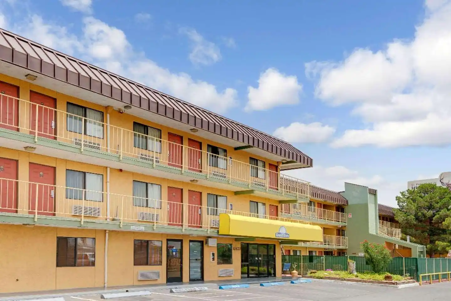 Days Inn by Wyndham El Paso Airport East Aussenansicht