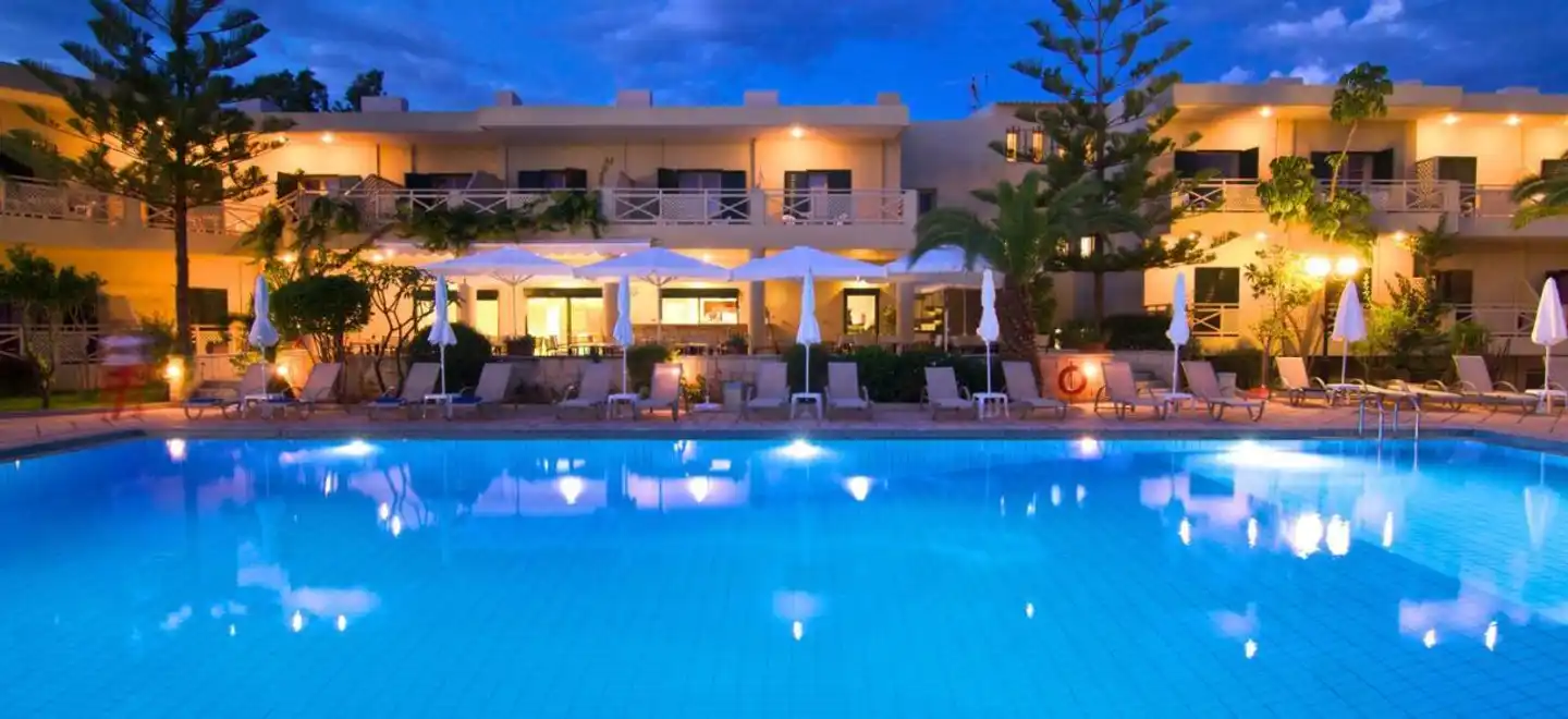 Solimar Ruby Pool