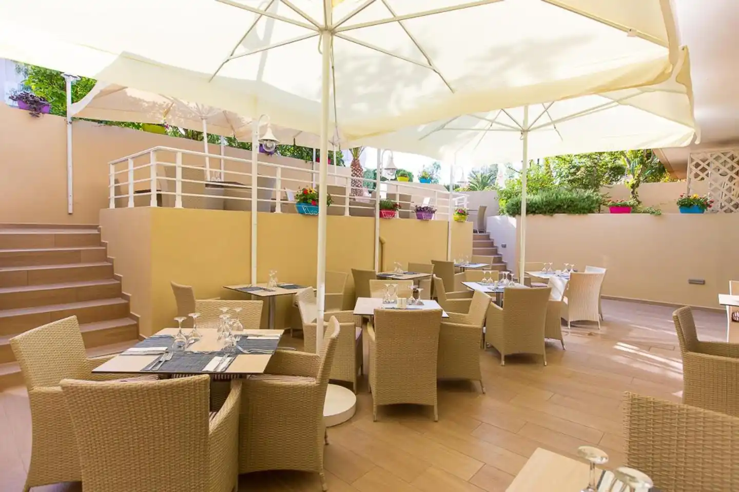 Solimar Ruby Restaurant