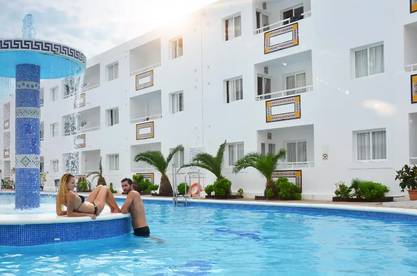 Vibra Panoramic Pool