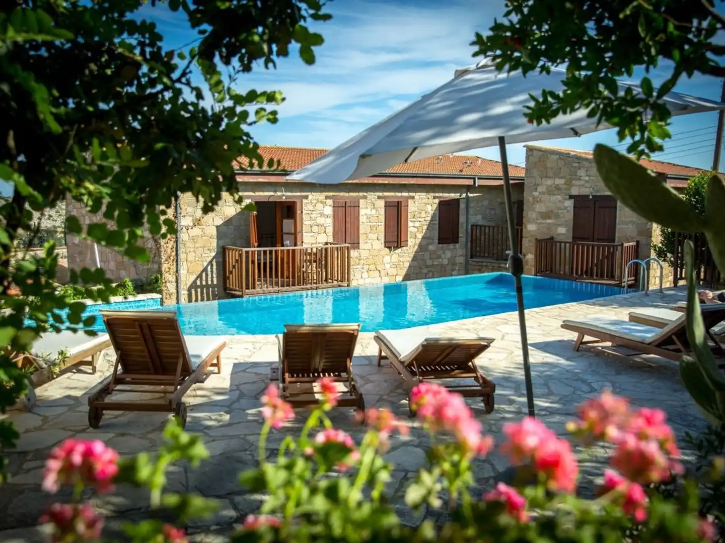 Eveleos Country House Pool