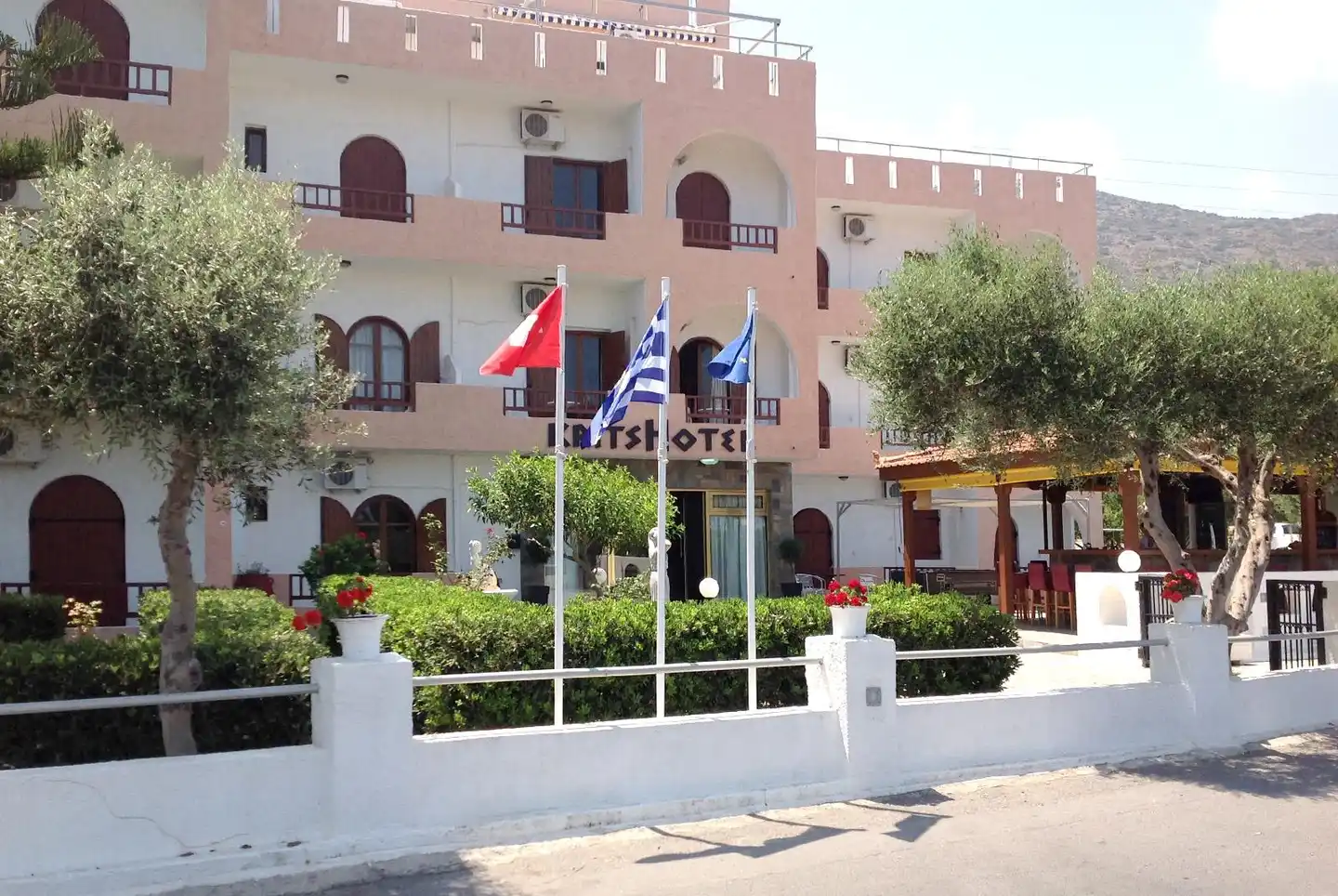 Krits Hotel Aussenansicht
