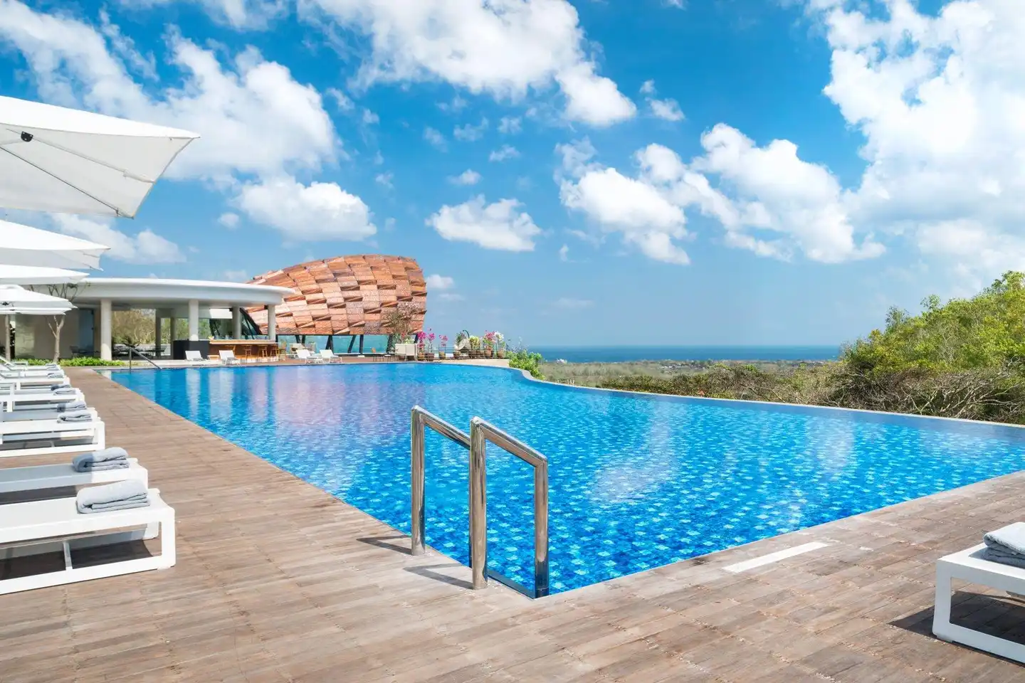 Renaissance Bali Uluwatu Resort & Spa Pool