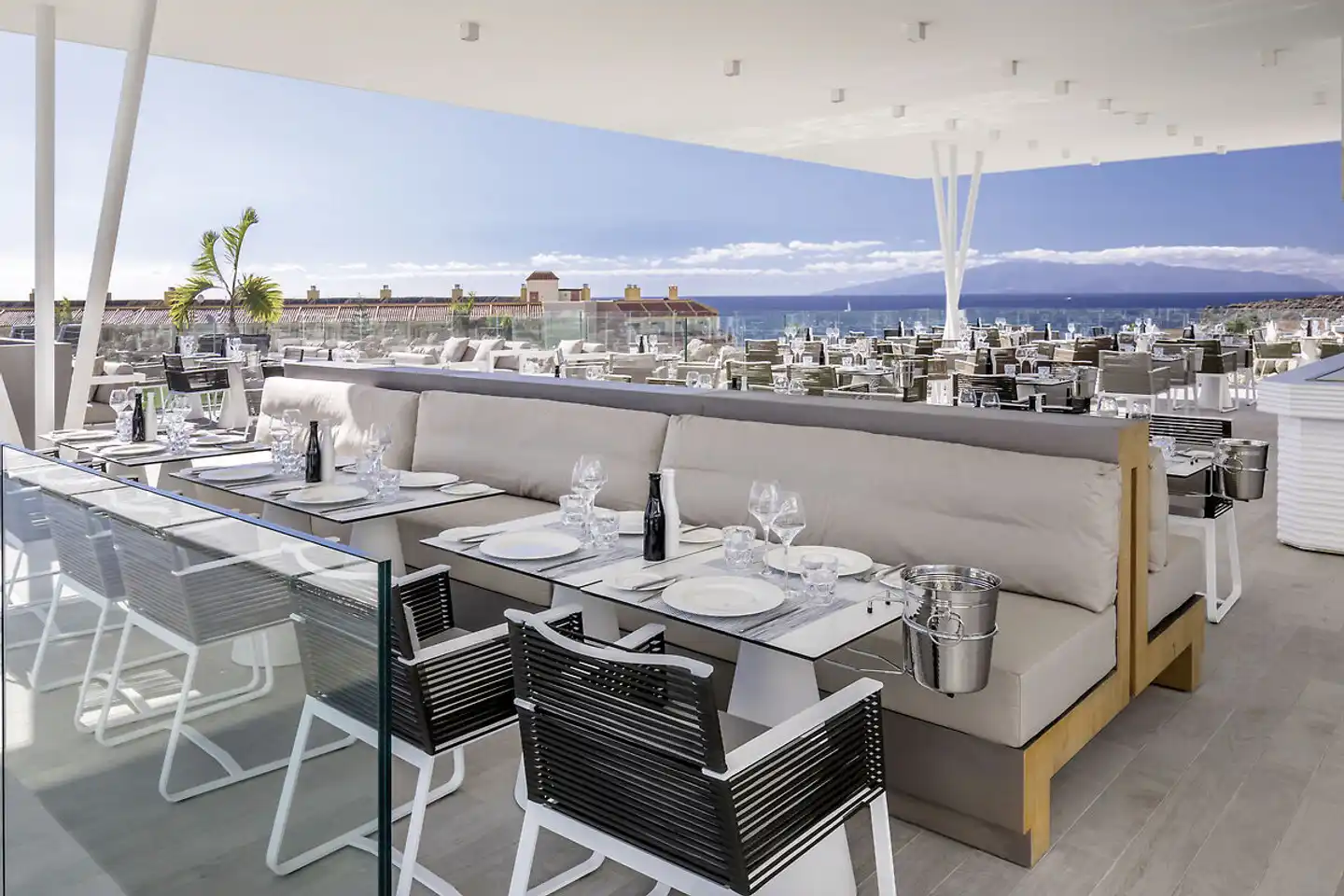 Royal Hideaway Corales Suites Restaurant
