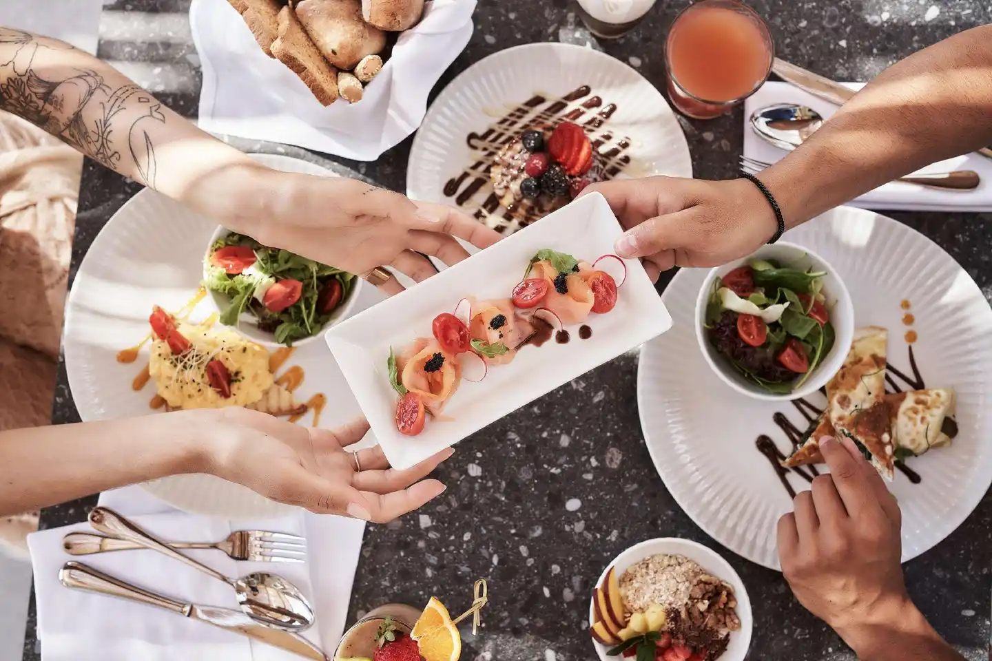 Radisson Blu Euphoria Resort, Mykonos Personen