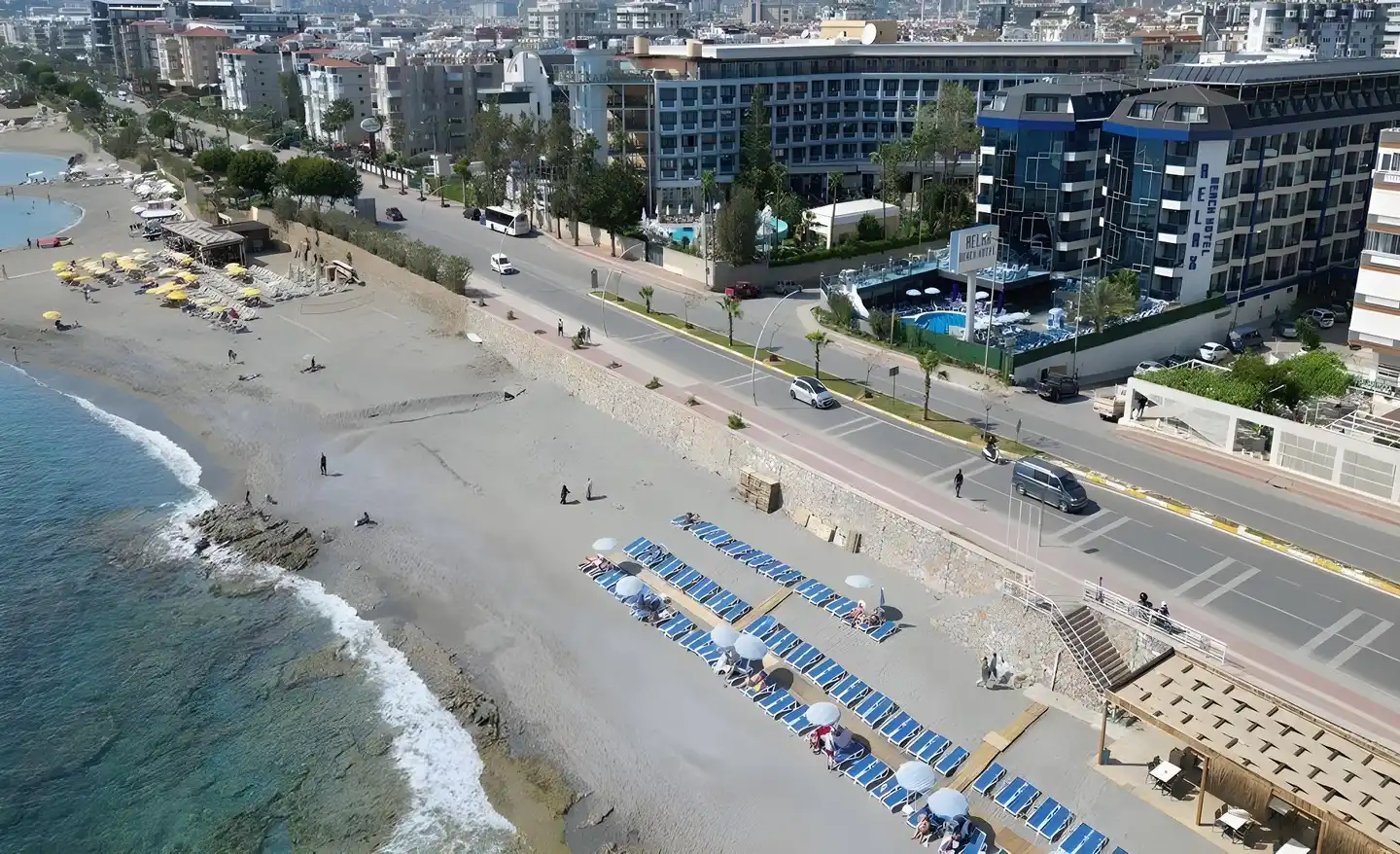 Relax Beach Hotel Strand
