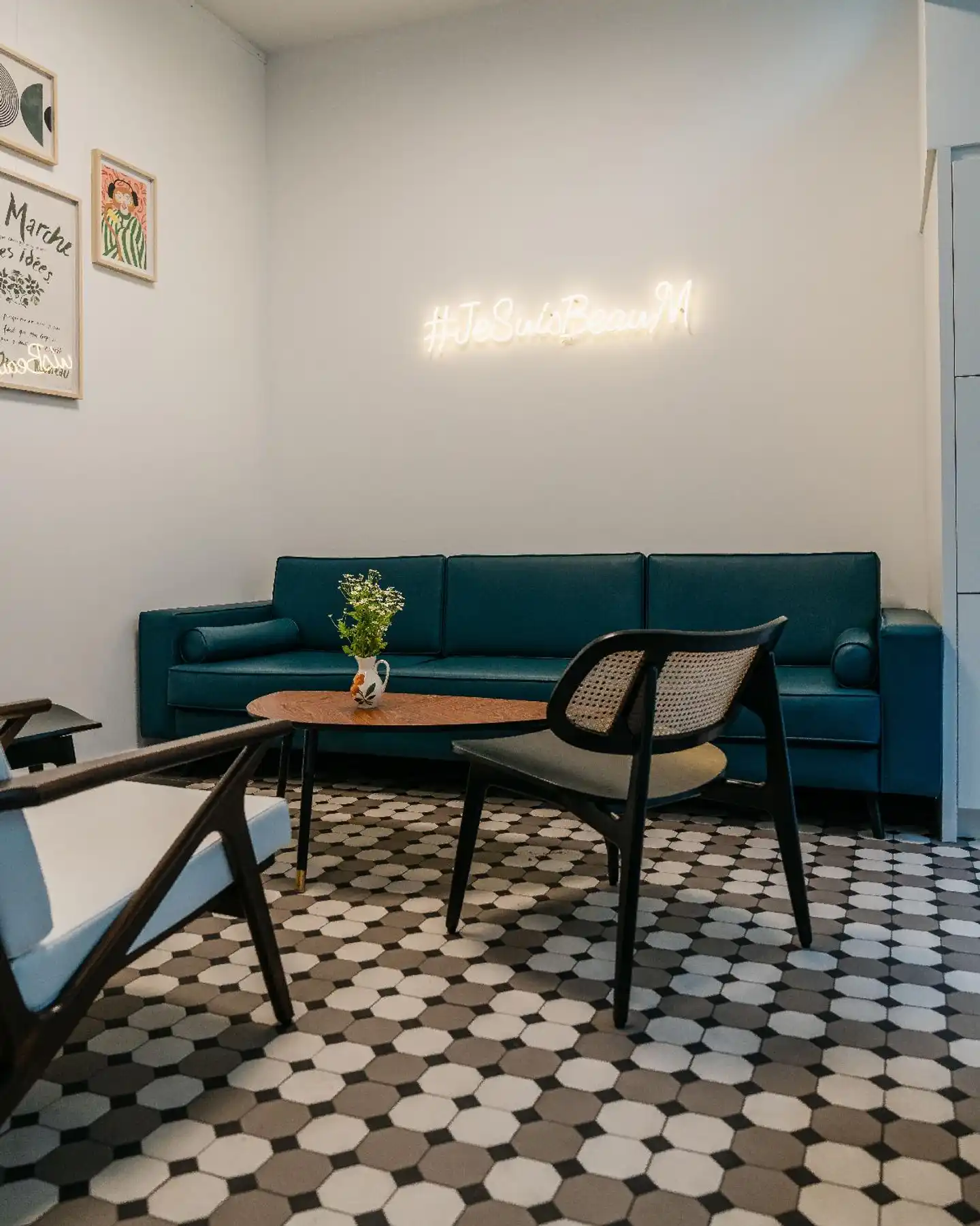 Beau M Paris Lobby