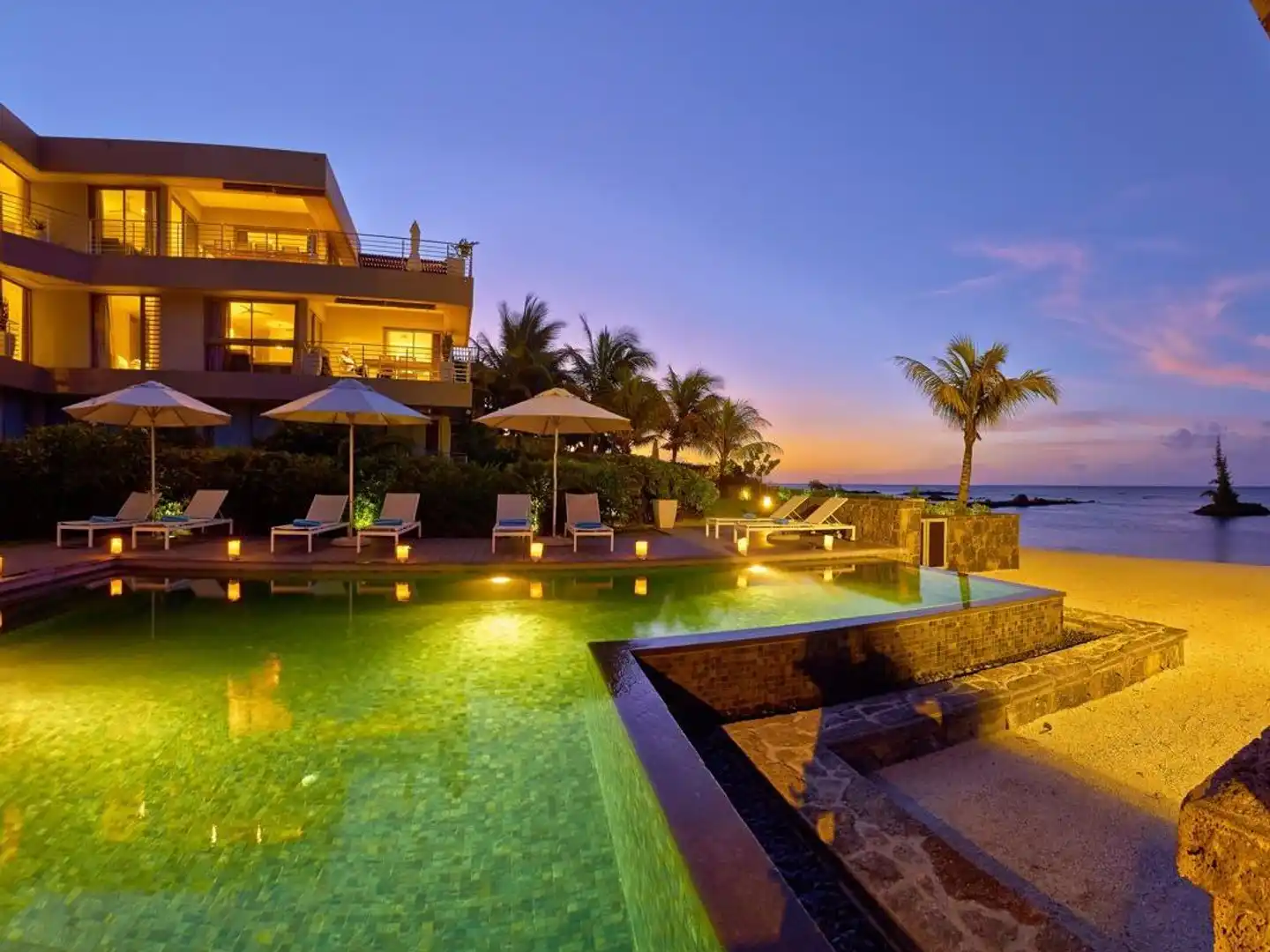 Bon Azur Beachfront Suites & Penthouses by LOV Terrasse