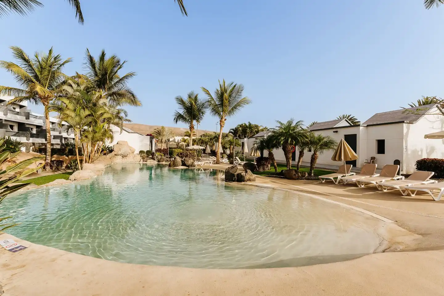 R2 Romantic Fantasia Dreams - Adults only BEACH