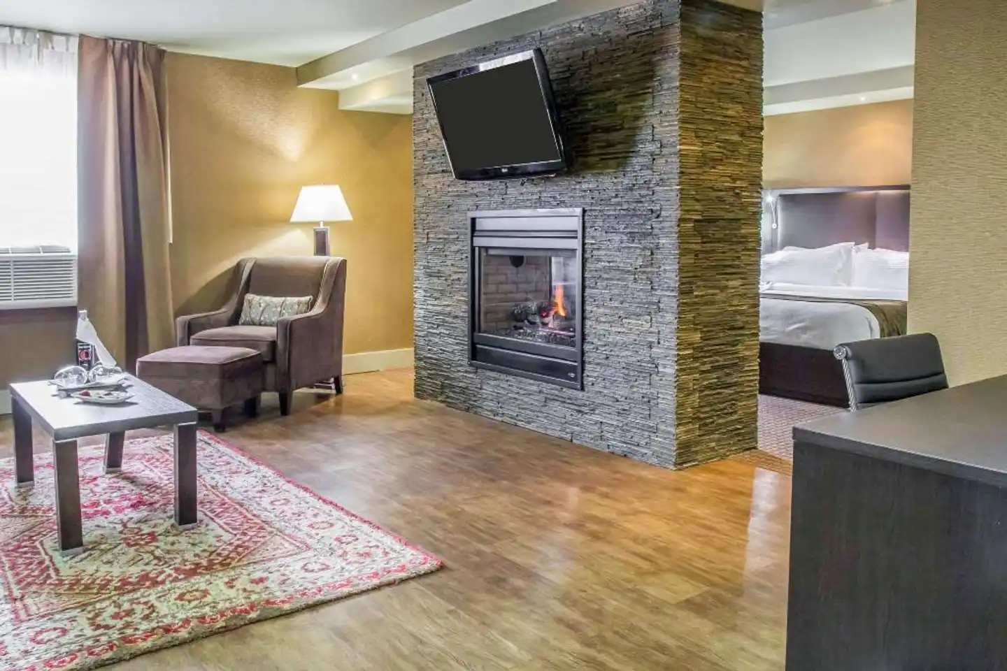 Quality Hotel & Conference Centre Sawridge Lobby