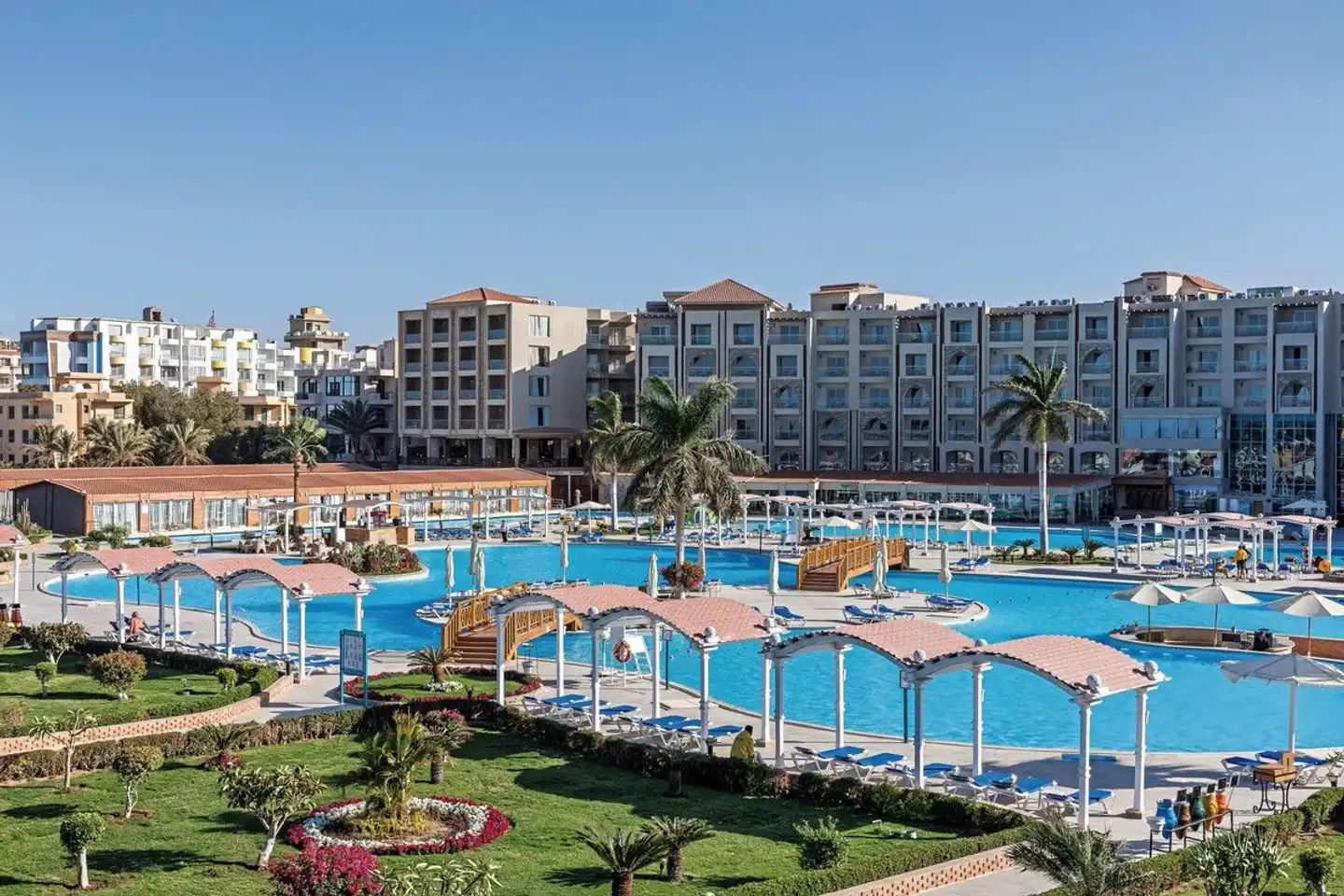 SUNRISE Solara Aqua Park Resort Pool