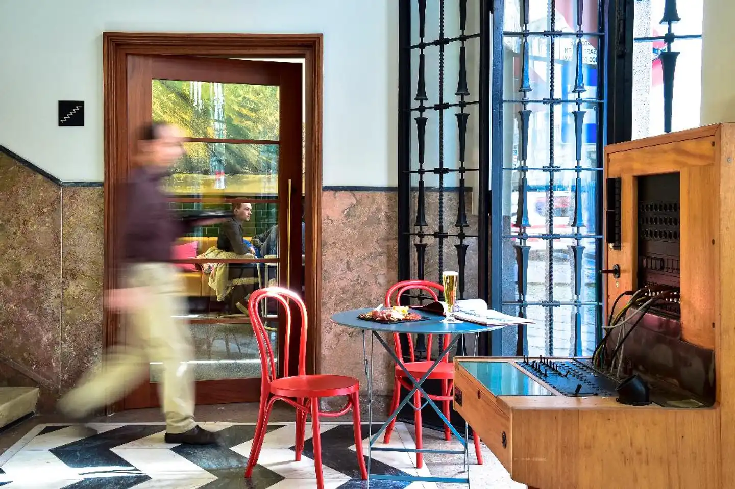 The House Ribeira Porto Hotel Lobby