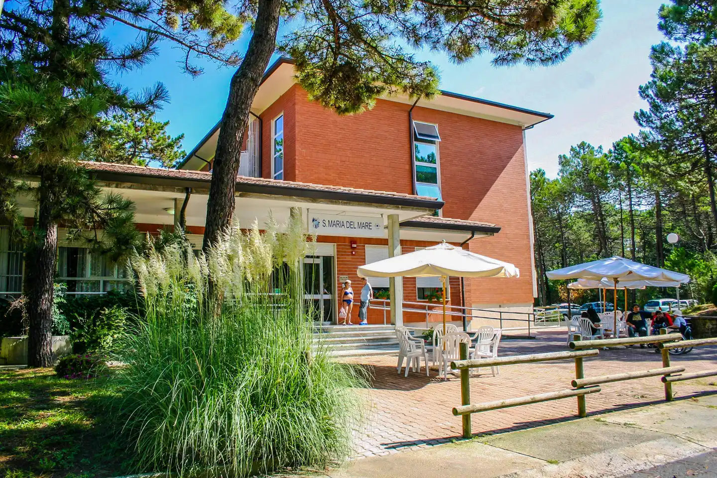 Bella Italia & EFA Village Aussenansicht
