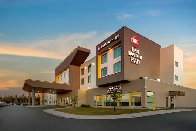 Best Western Plus St. John's Airport Aussenansicht