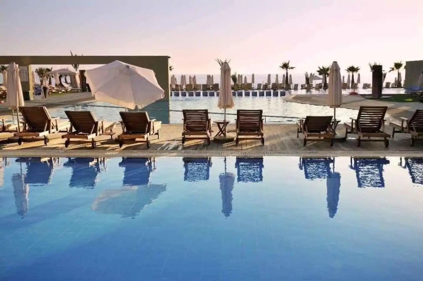 Blue Lagoon Kosher Hotel Pool
