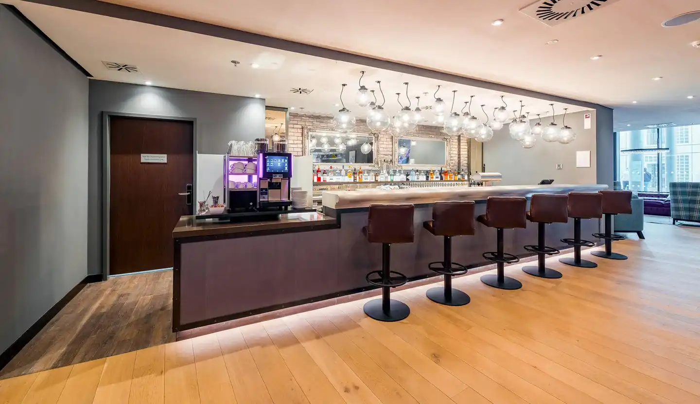 Premier Inn  Stuttgart City Europaviertel Bar