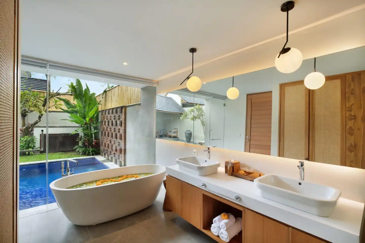 Teratai Villa Canggu by Ini Vie Hospitality Badezimmer