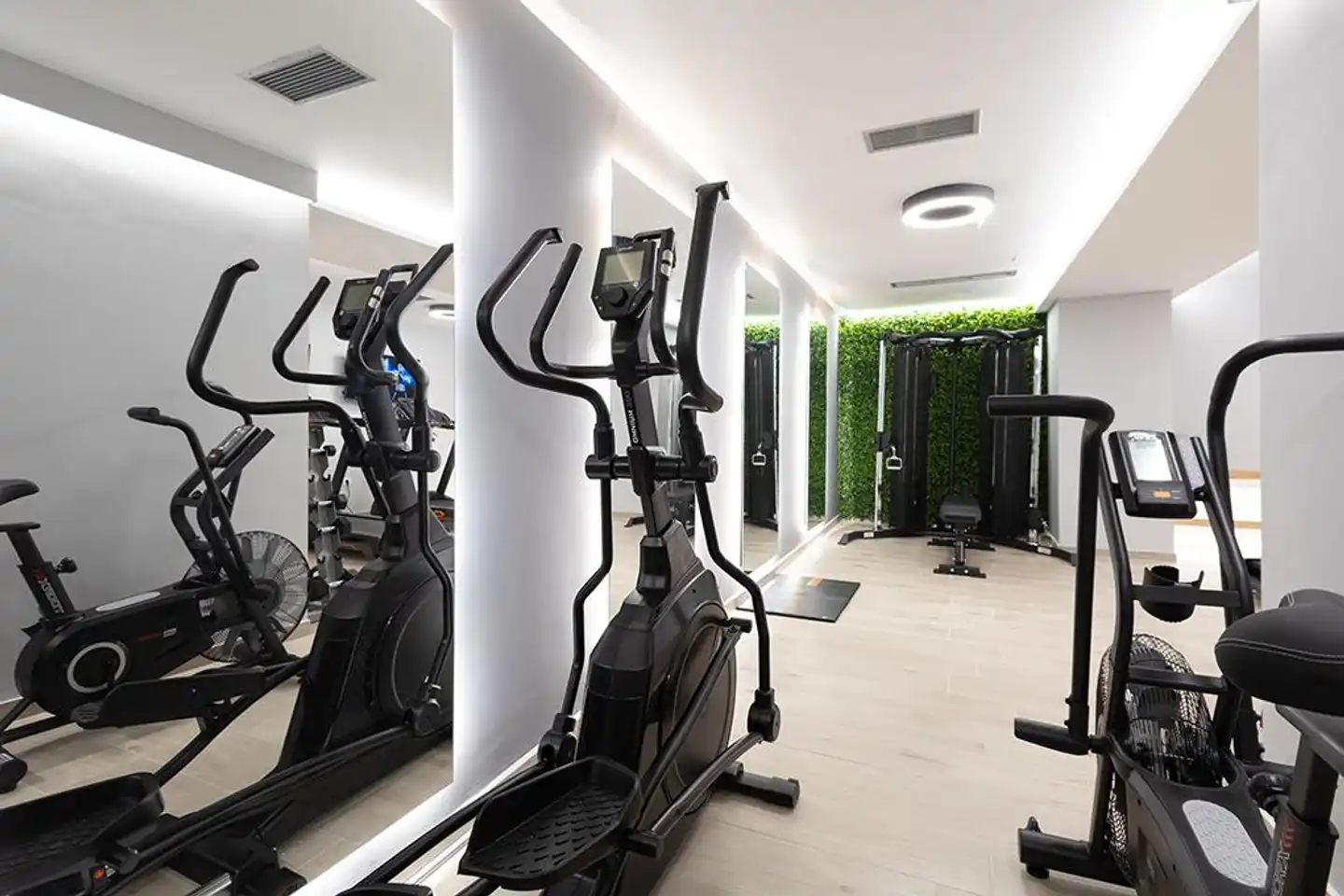 LUX&EASY Athens Downtown Residences Sport und Entertainment