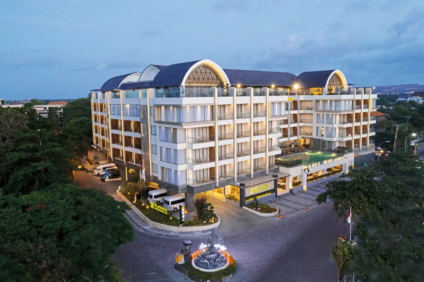 Platinum Hotel Jimbaran Beach Bali Aussenansicht