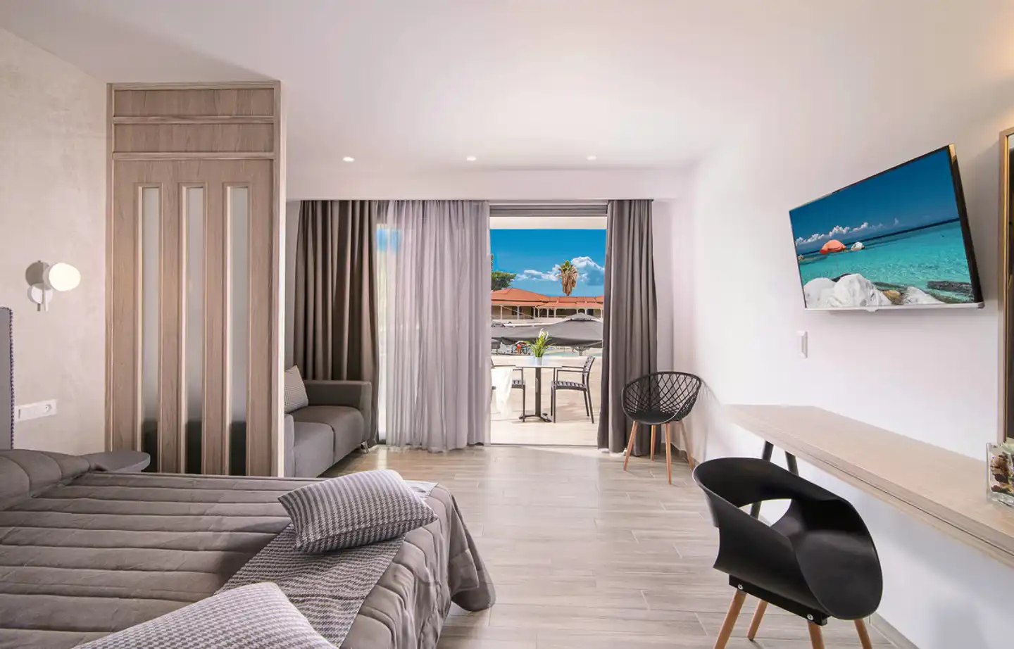 Lagomandra Beach Hotel Wohnbeispiel