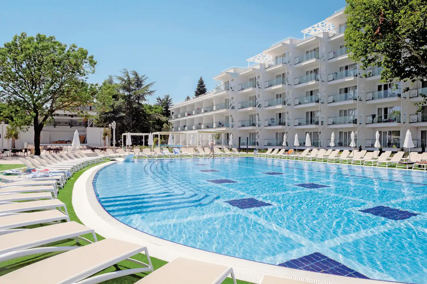Maritim Paradise Blue Pool