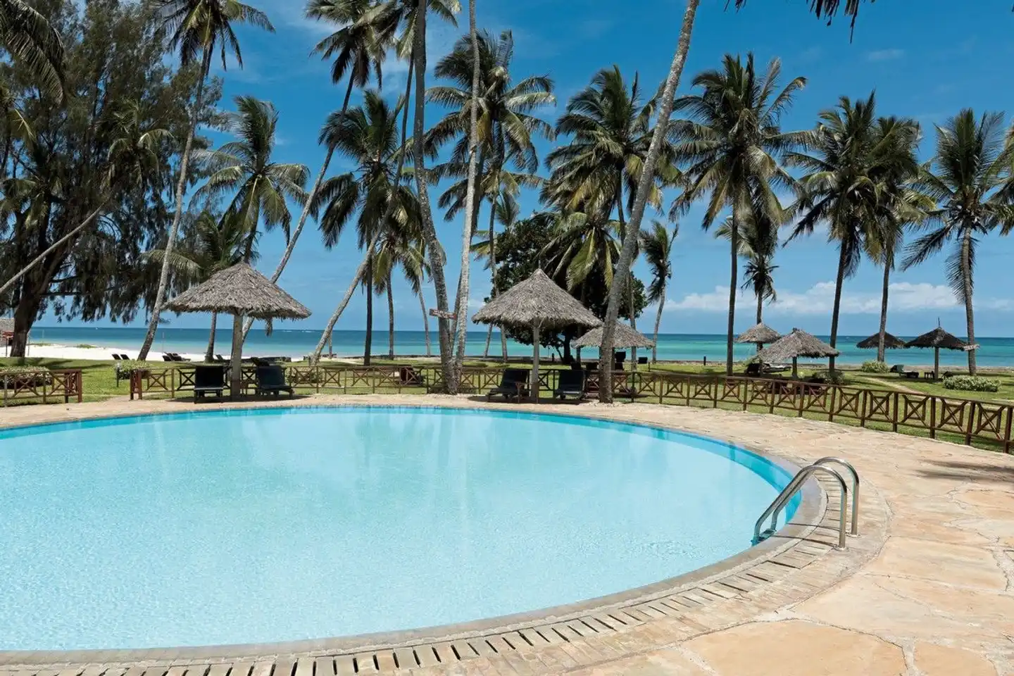 Neptune Paradise Beach Resort & Spa Pool