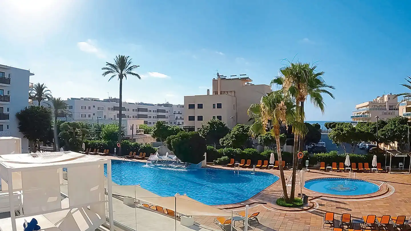 Vibra Mare Nostrum Pool