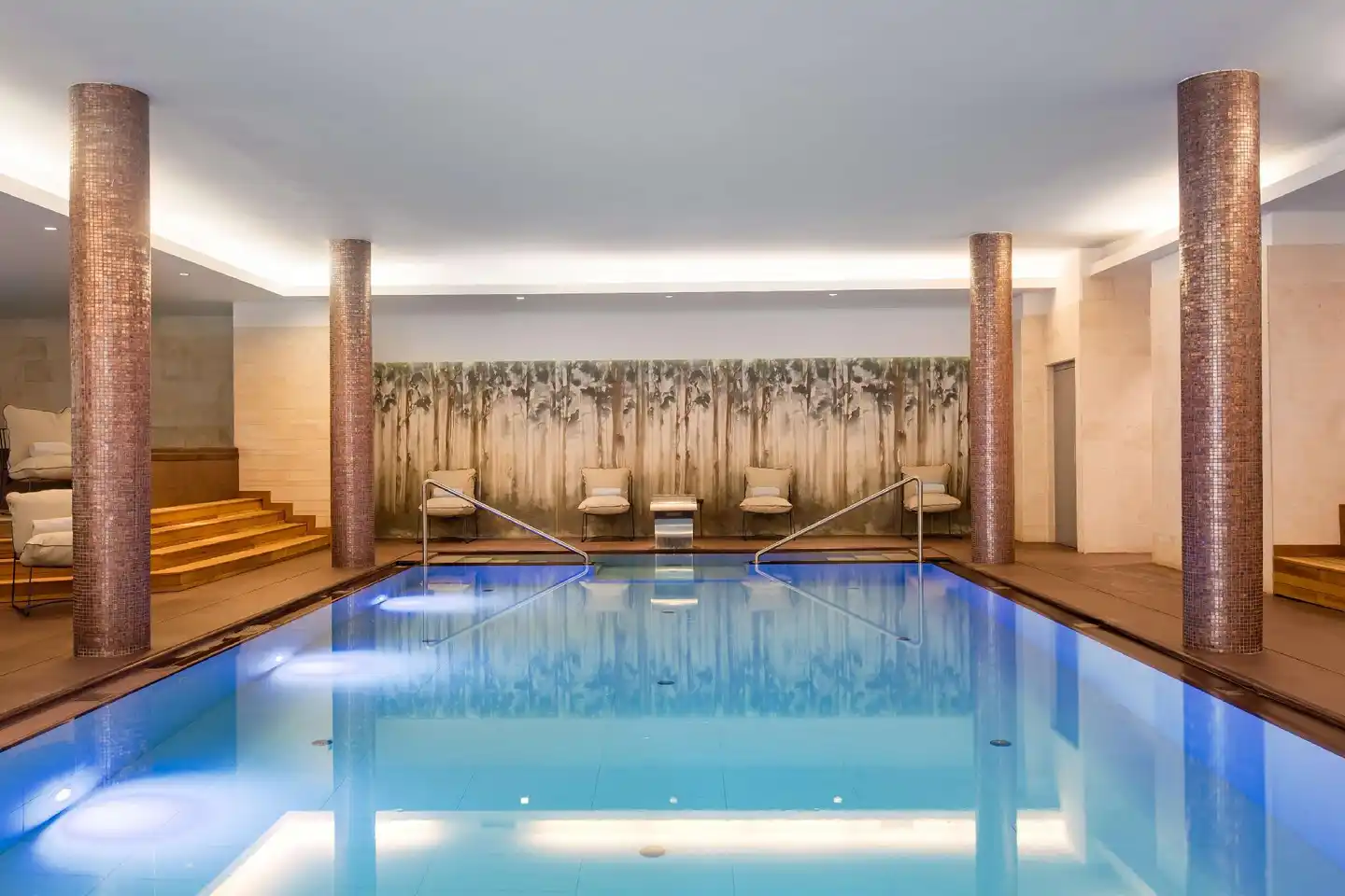 Grand Hotel Savoia Hallenbad