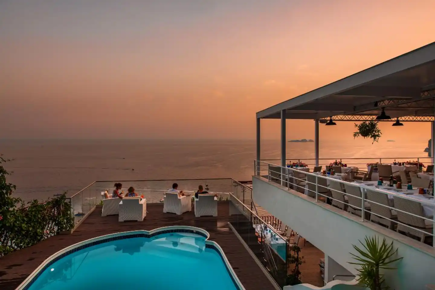 Eden Roc Suites Pool