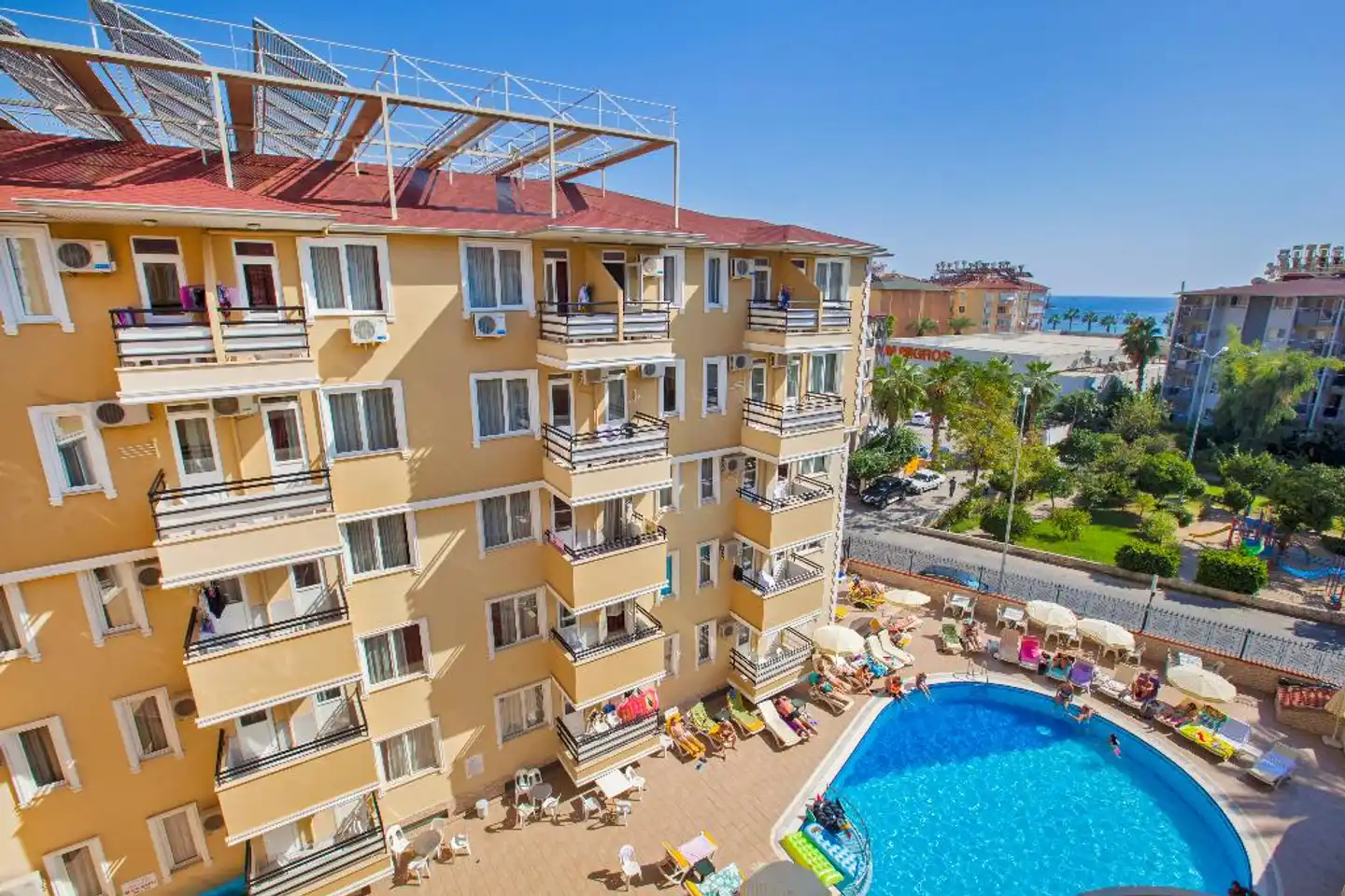 Kleopatra Ada Hotel Aussenansicht