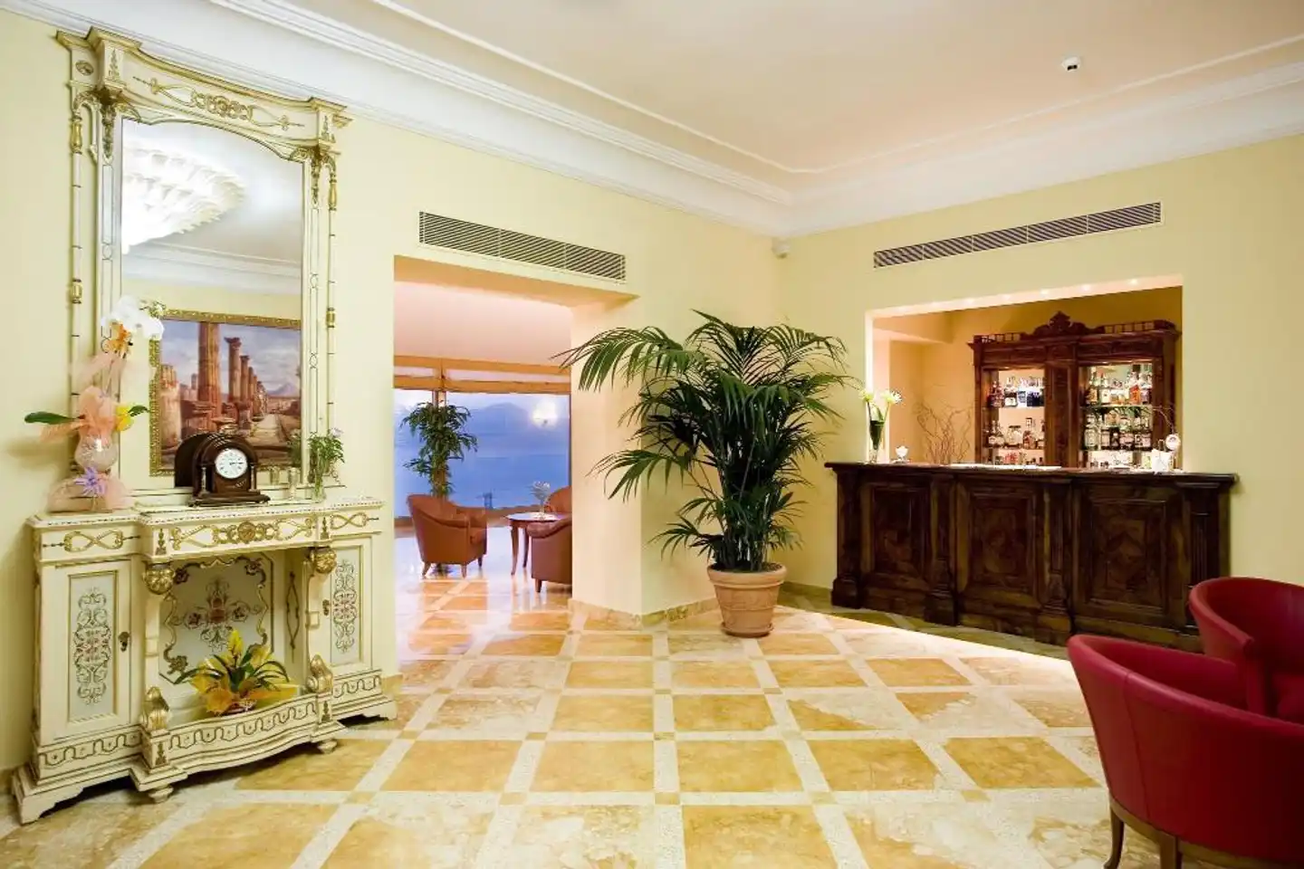 Grand Hotel Due Golfi Lobby