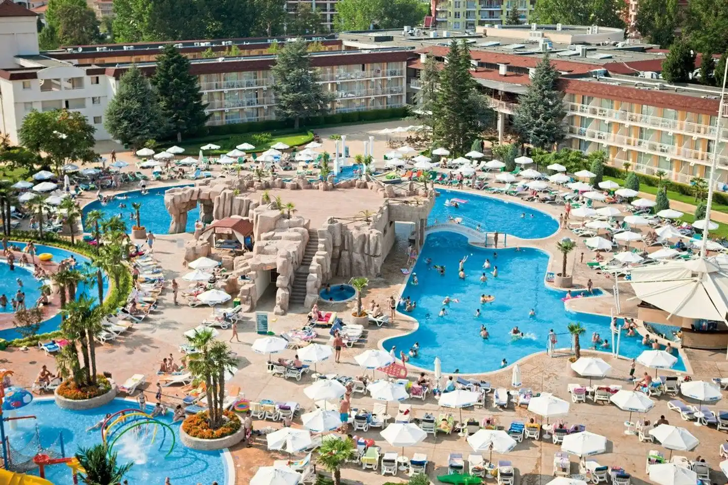 DIT Evrika Beach Club Hotel Pool