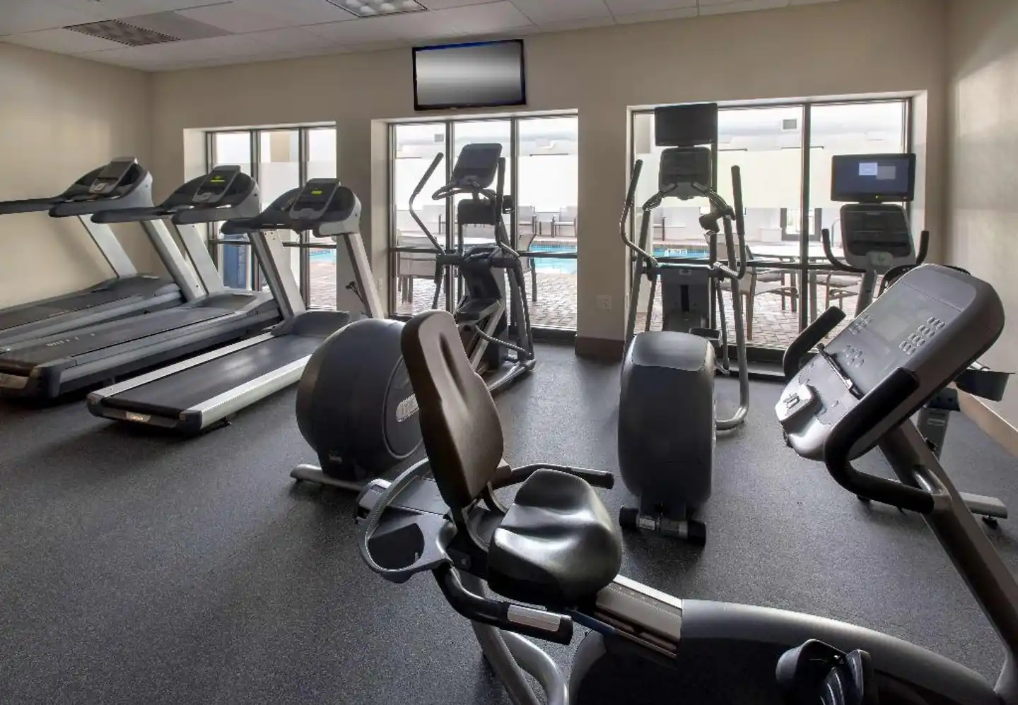 Hampton Inn Boston-Logan Airport Sport und Entertainment