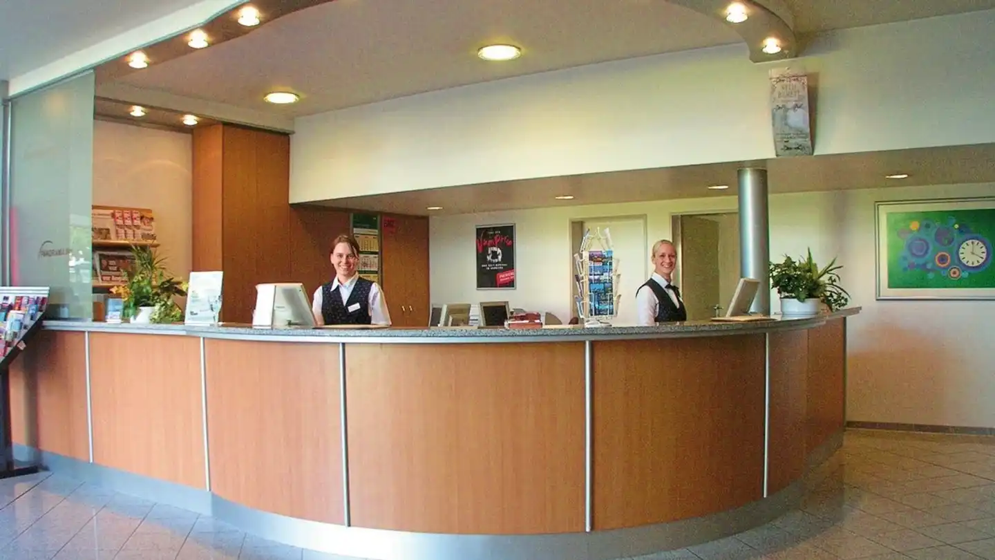 Panorama Inn Lobby