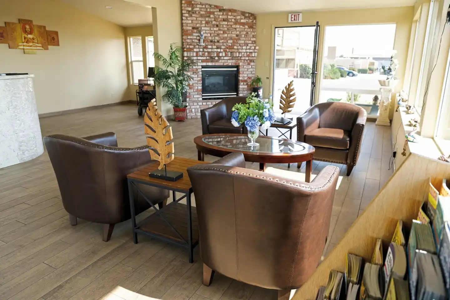 Silver Surf Motel Lobby
