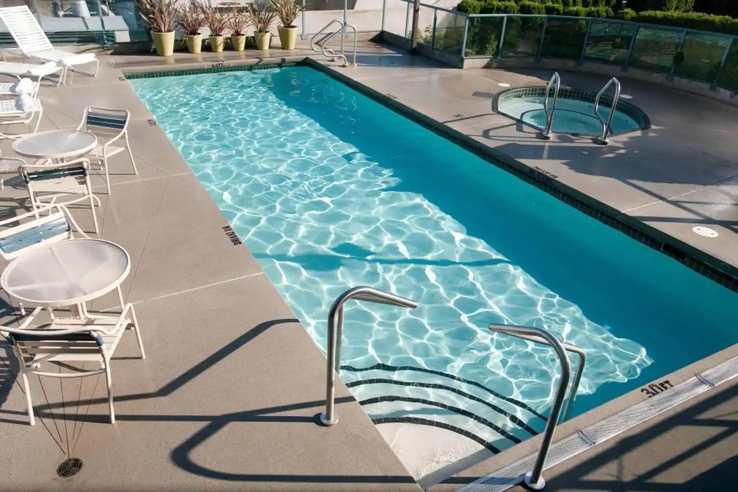 Vancouver Airport Marriott Hallenbad