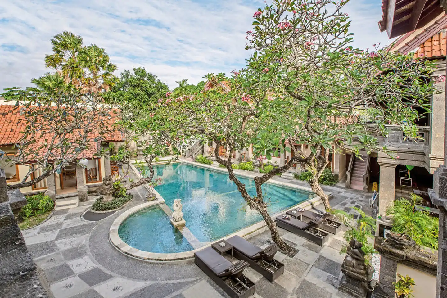 Puri Mesari Pool