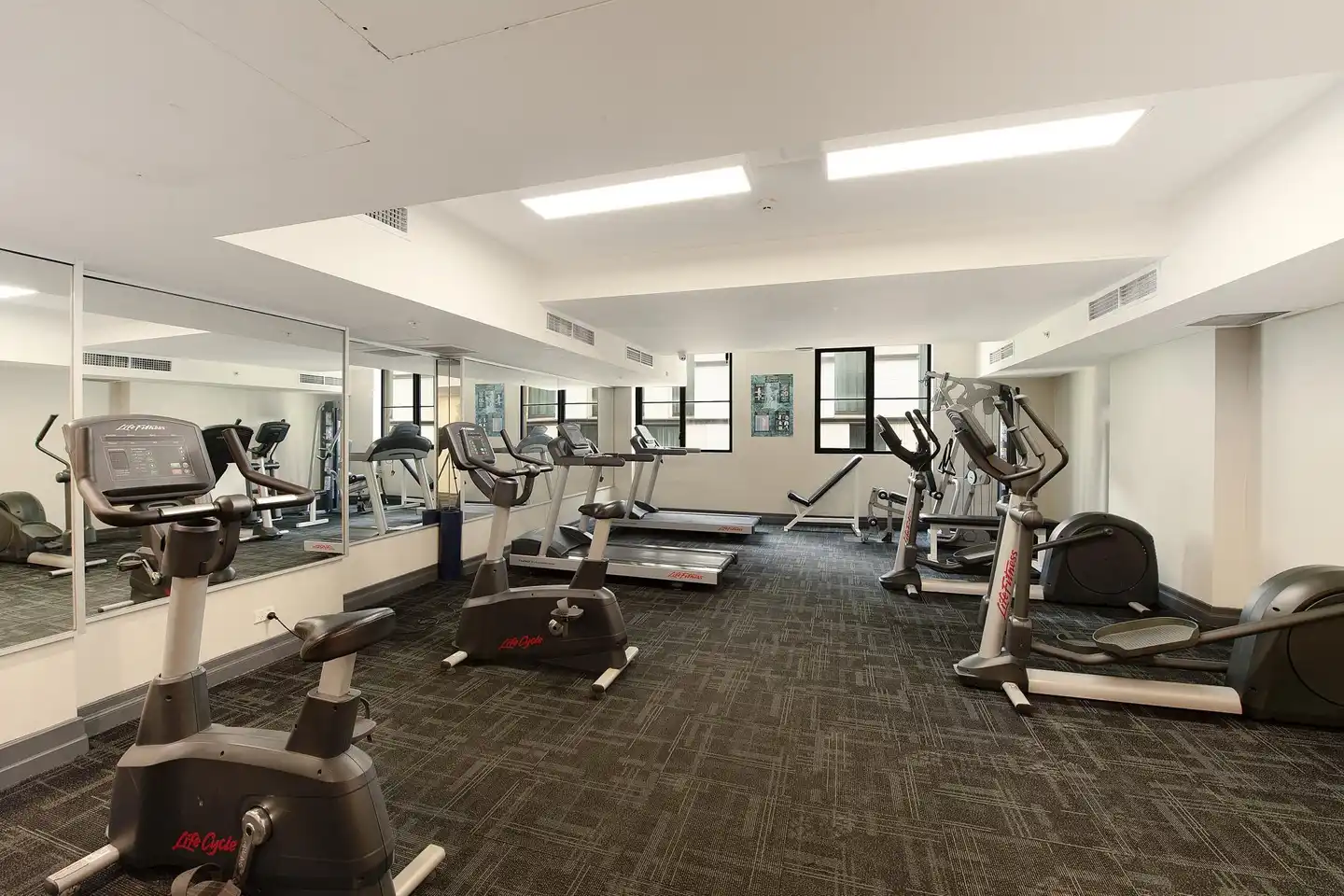 Sydney Hotel Harbour Suites Sport und Entertainment