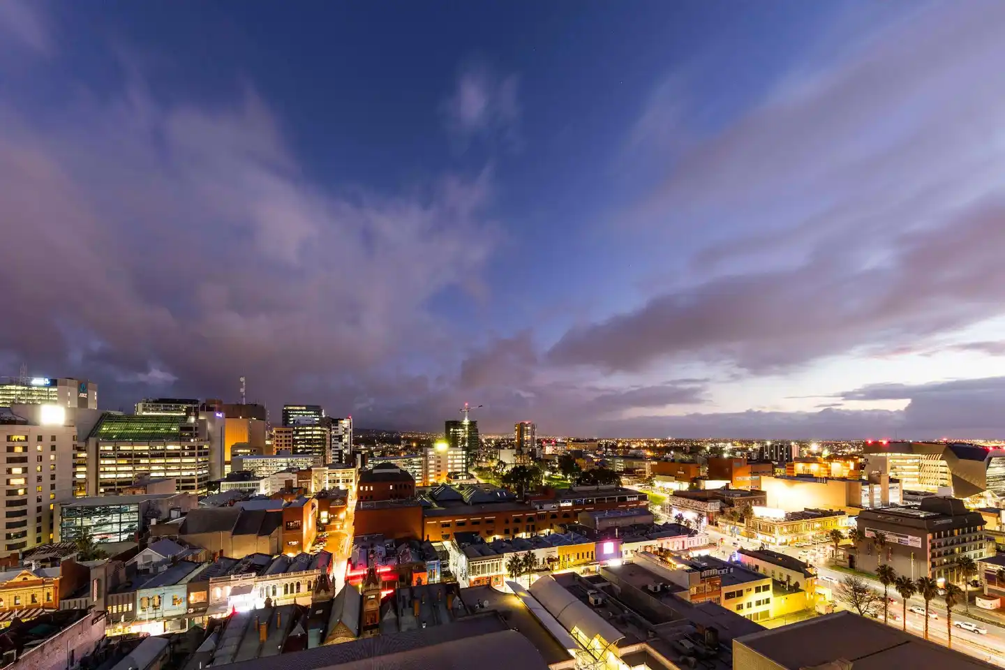 Oaks Adelaide Horizons Suites Restaurant