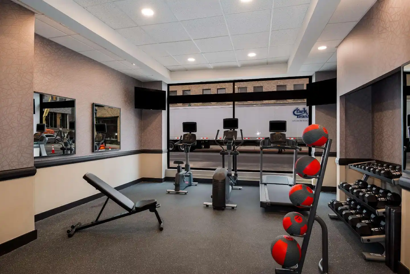 Best Western Syracuse Downtown Hotel And Suites Sport und Entertainment