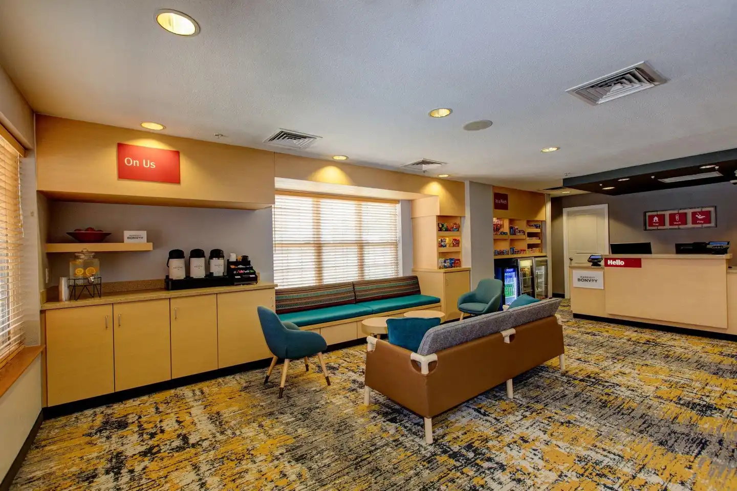 TownePlace Suites by Marriott Colorado Springs Garden of the Gods Lobby