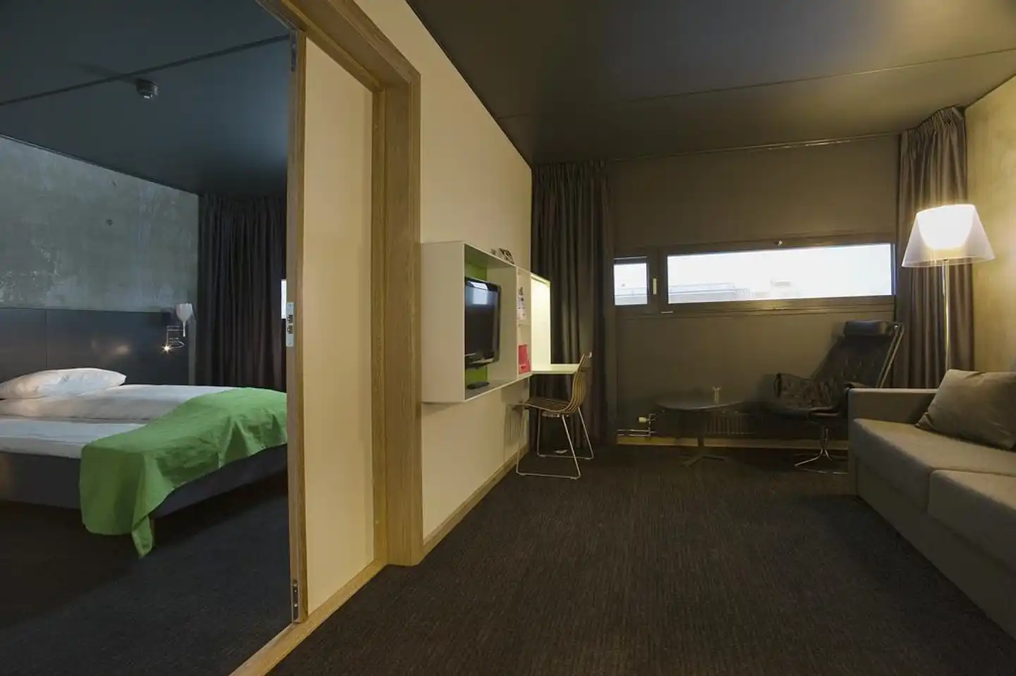 Comfort Hotel RunWay Lobby