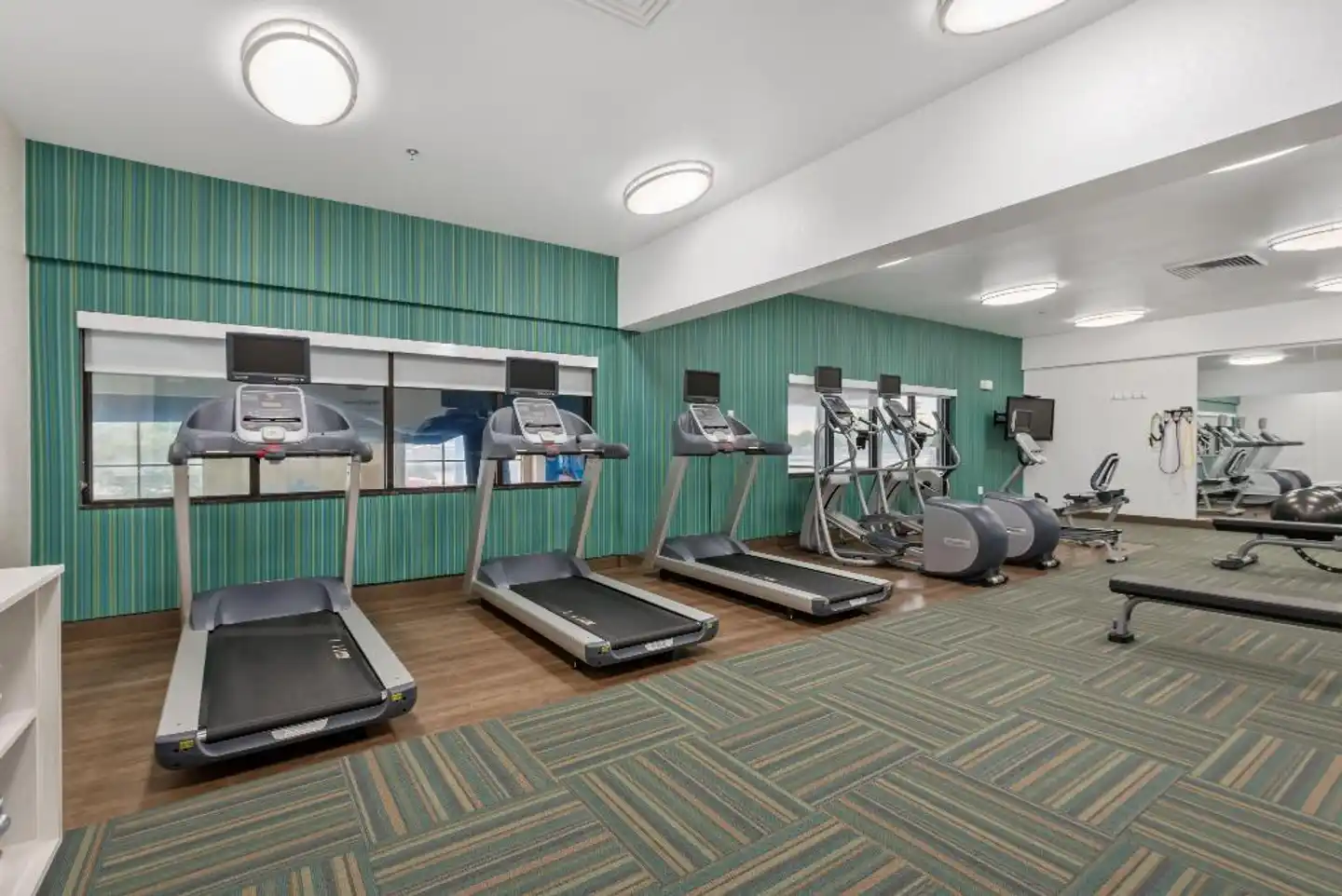 Holiday Inn Express West Valley City Sport und Entertainment