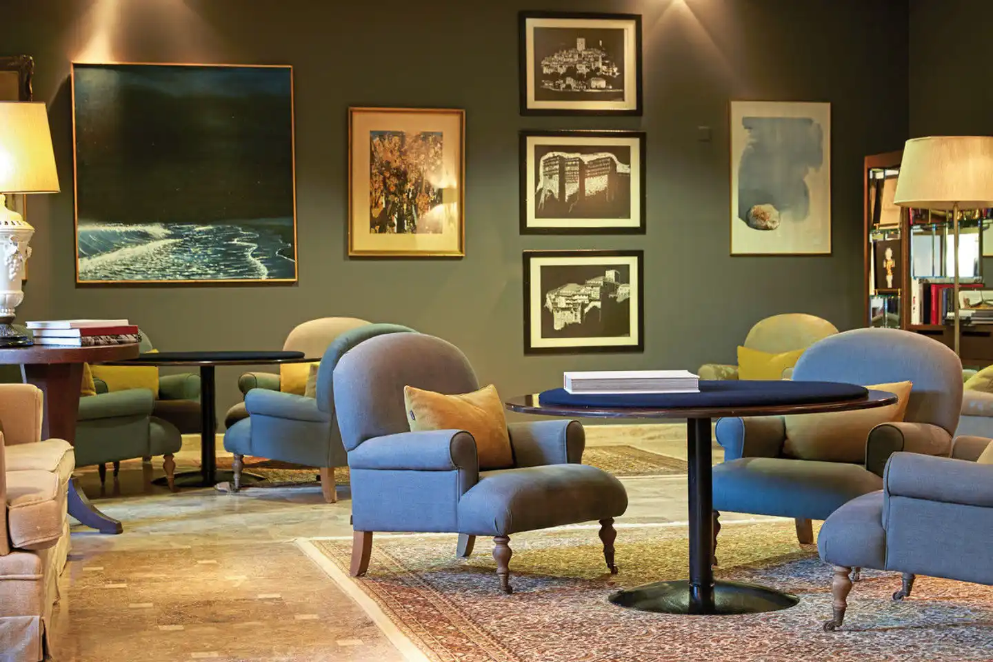Eagles Palace Lobby