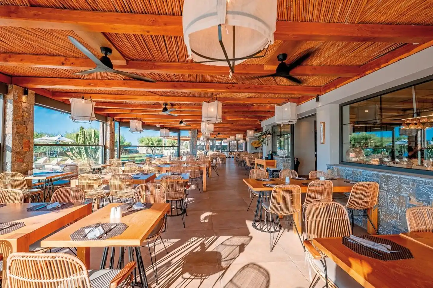 Calimera Sirens Beach Restaurant