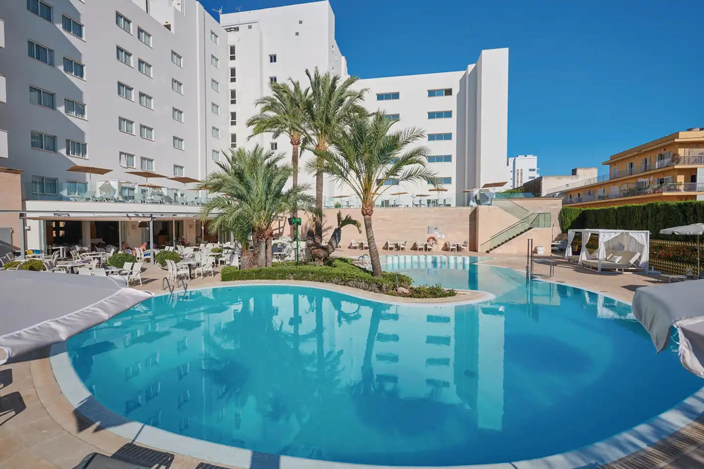 Girasol Pool