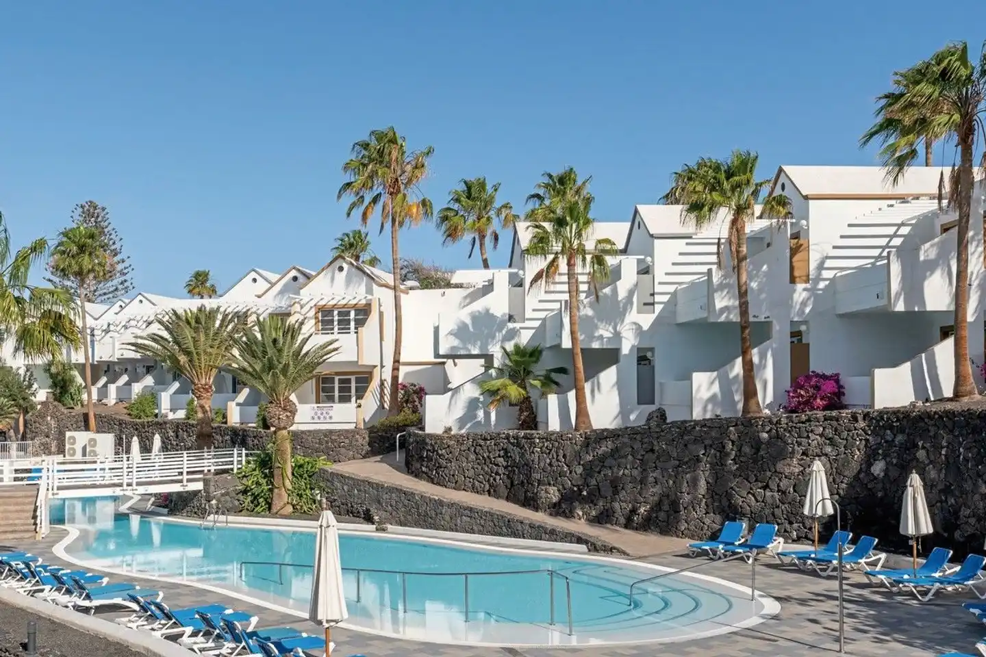 LIVVO Morromar Pool