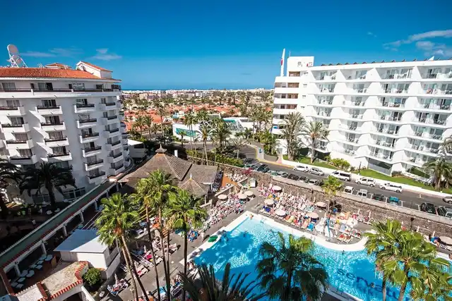 Servatur Waikiki Aussenansicht