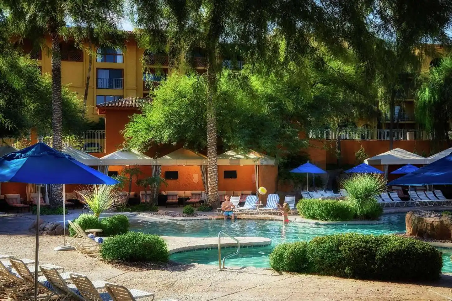 Pointe Hilton Tapatio Cliffs Resort Pool